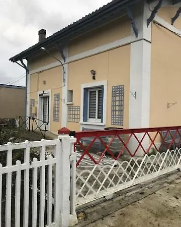 Avenue De La Gare Bed & Breakfast