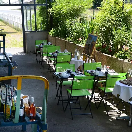 Avenue De La Gare 3*