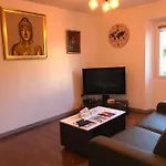 Avenue De La Gare Bed & Breakfast