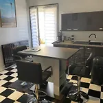 Alojamento de Acomodação e Pequeno-almoço Avenue De La Gare 4*