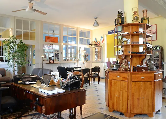 Avenue De La Gare Отель типа 