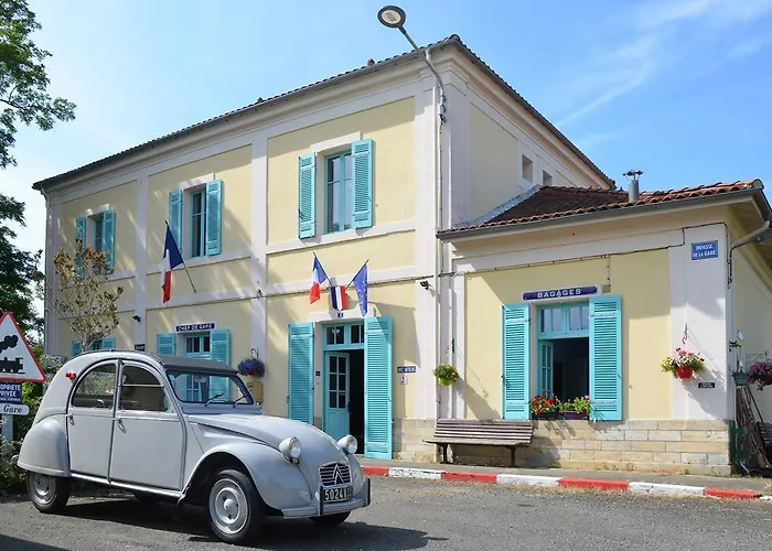 Avenue De La Gare Bed & Breakfast 3*