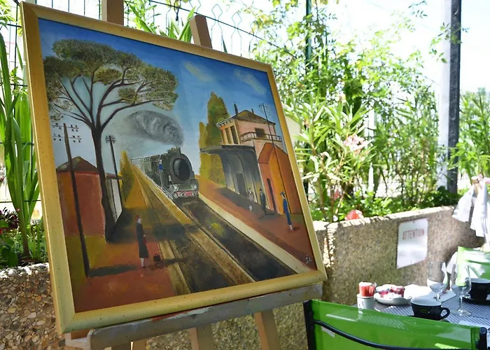 Avenue De La Gare Отель типа 