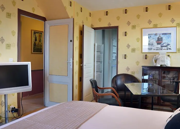 Avenue De La Gare Отель типа 